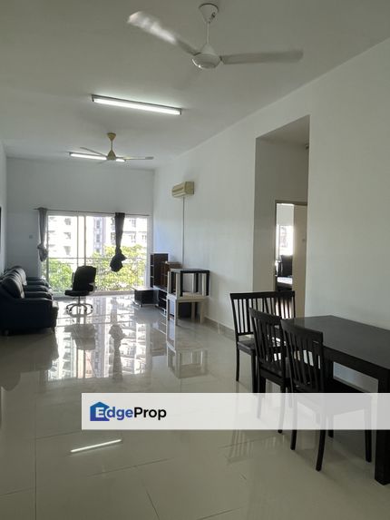 Cova Suites Condominium, Kota damansara Fully furnished , Selangor, Kota Damansara