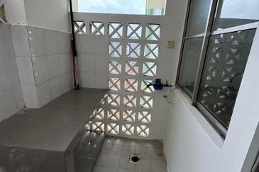 Danau Idaman Condominium