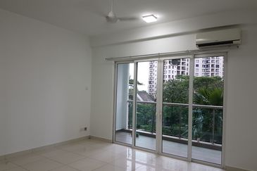 Royal Regent Sri Putramas III