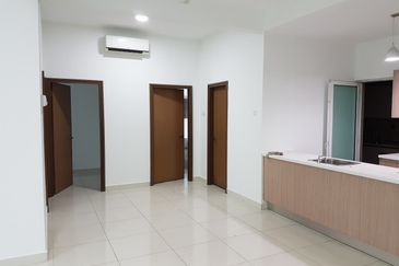 Royal Regent Sri Putramas III