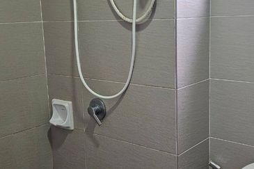 7 Tree Seven Residence