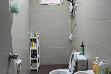 7 Tree Seven Residence