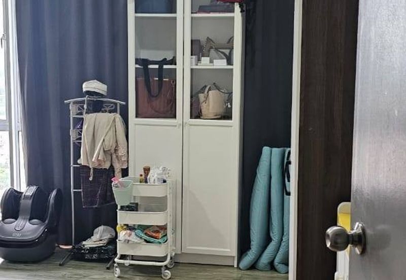 7 Tree Seven Residence