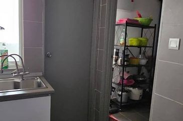 7 Tree Seven Residence