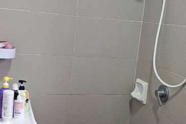 7 Tree Seven Residence