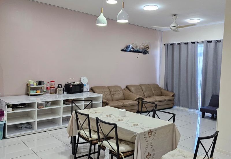 Aurora Tower @ Eco Sky