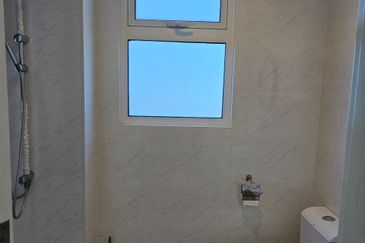 Aurora Tower @ Eco Sky