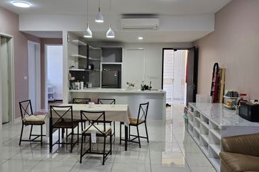 Aurora Tower @ Eco Sky