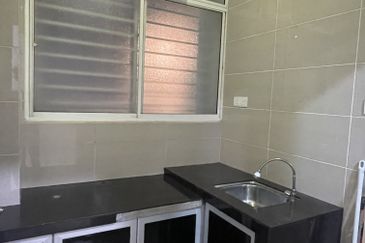 Fortune Perdana Lakeside Residences