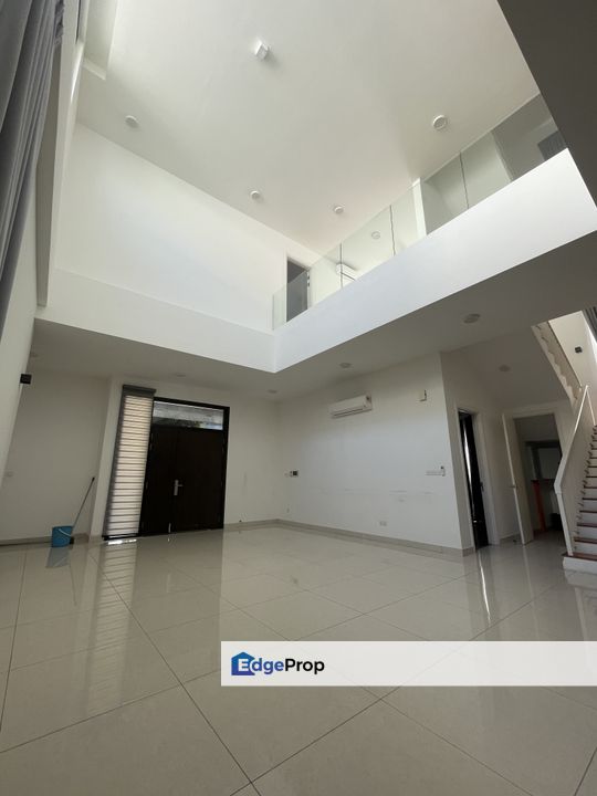 Bungalow Long branch residence, Kota kemuning, Selangor, Kota Kemuning