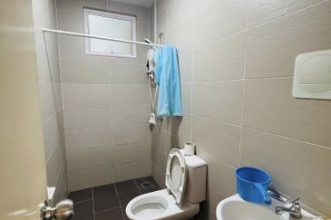 7 Tree Seven Residence