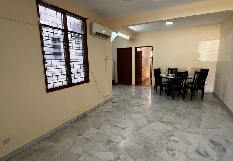 Bandar Menjalara (Desa Seri Mahkota)