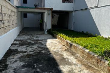 Bandar Menjalara (Desa Seri Mahkota)