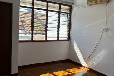 Bandar Menjalara (Desa Seri Mahkota)