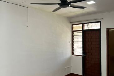 Bandar Menjalara (Desa Seri Mahkota)