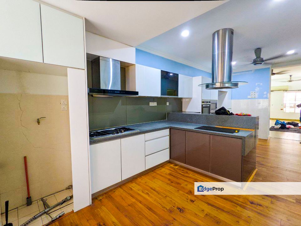 Freehold Renovated Double Storey 22x80 Dellinea Denai Alam Shah Alam for Sale RM760,000 By