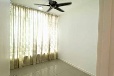 Dedaun Hijau (Greenfield Regency)