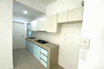 Dedaun Hijau (Greenfield Regency)