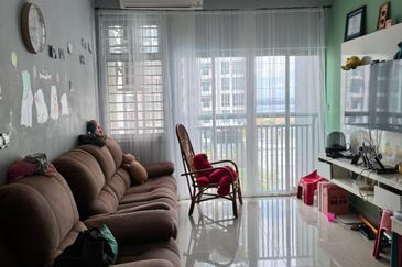 Meridin Bayvue Apartment