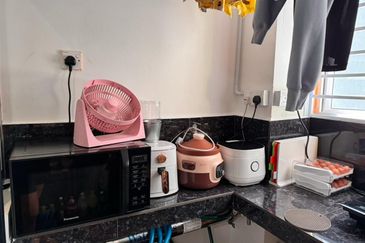 Meridin Bayvue Apartment