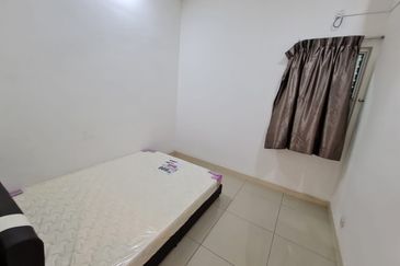 Dedaun Hijau (Greenfield Regency)