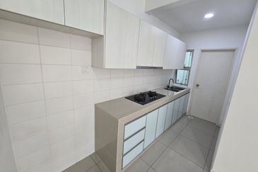 Dedaun Hijau (Greenfield Regency)