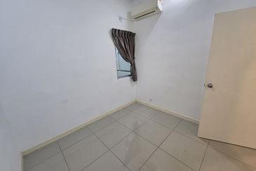 Dedaun Hijau (Greenfield Regency)