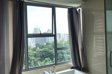 Suasana Bukit Ceylon