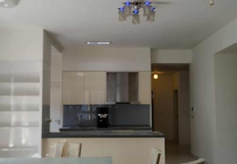 Sixceylon Condominium