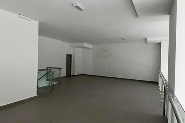 Shop at jln persiaran you city