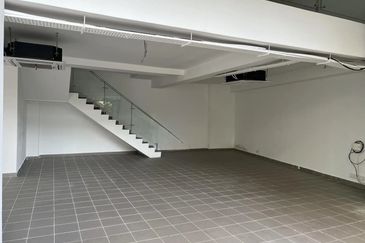 Shop at jln persiaran you city