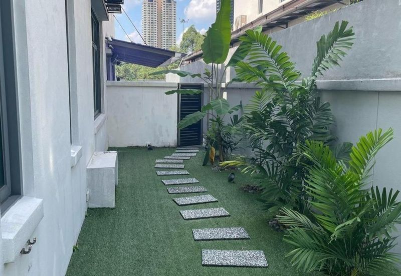 Changkat Kiara Surya