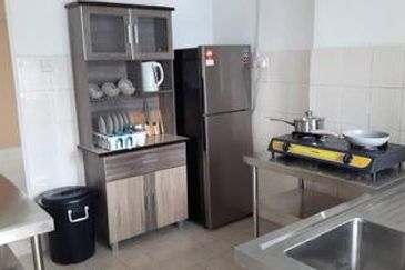 Sri Emas Condominium 4r2b For Sale 520k