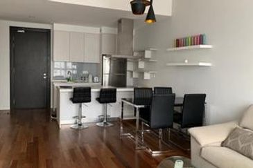 Sixceylon Condominium