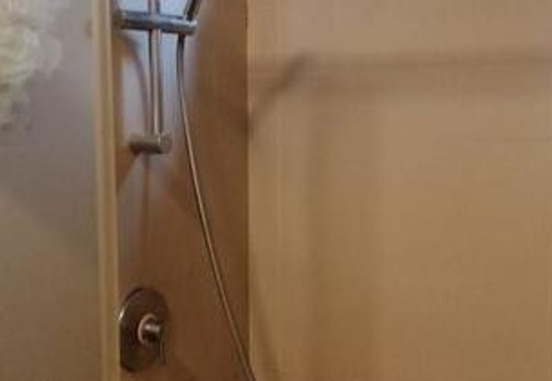 Sixceylon Condominium