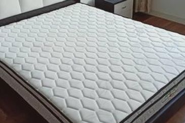 Six Ceylon (6 Ceylon)