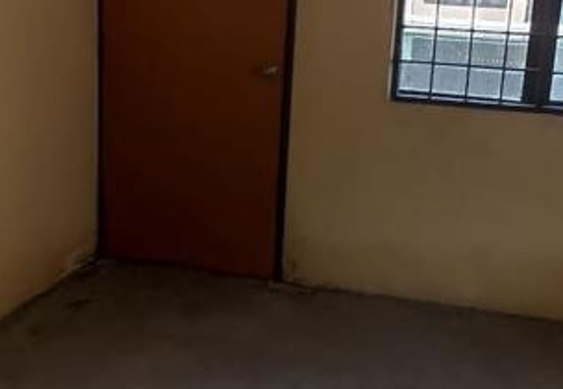 2 storey th at taman maju jaya for sale