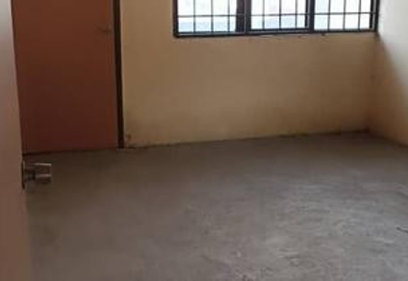 2 storey th at taman maju jaya for sale