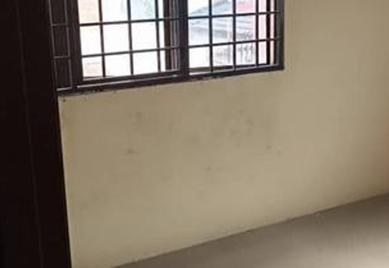 2 storey th at taman maju jaya for sale