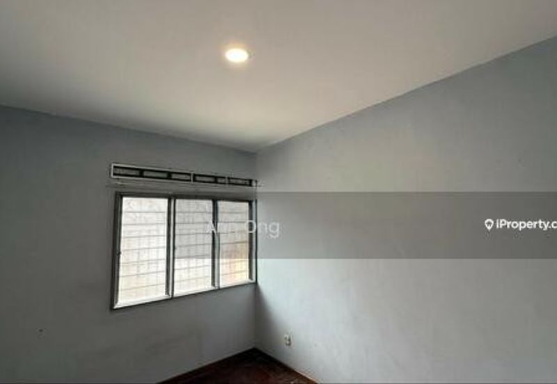 Happy Garden (Taman Gembira)