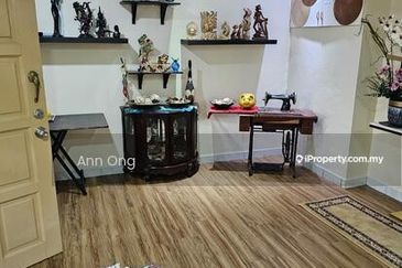 3 Storey Terraced House for Sale