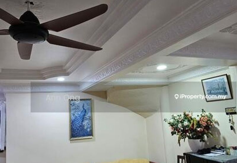 3 Storey Terraced House for Sale