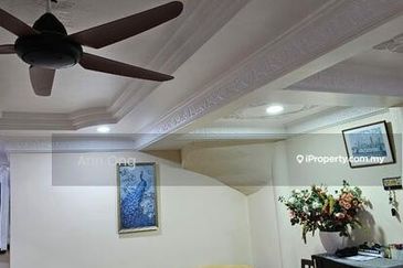 3 Storey Terraced House for Sale