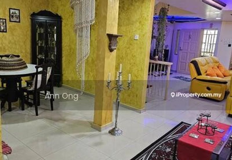3 Storey Terraced House for Sale