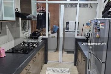 3 Storey Terraced House for Sale