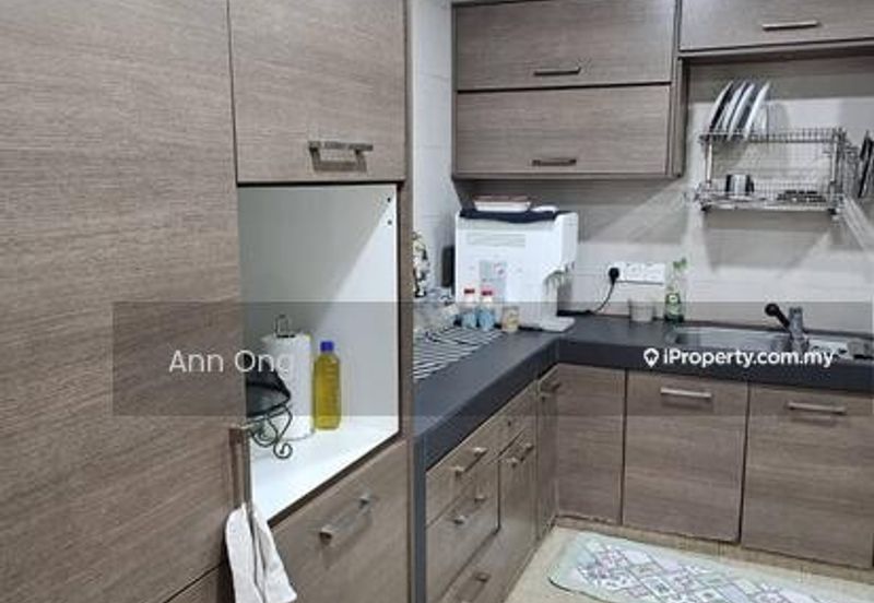 3 Storey Terraced House for Sale