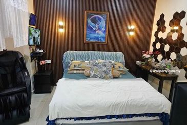 3 Storey Terraced House for Sale