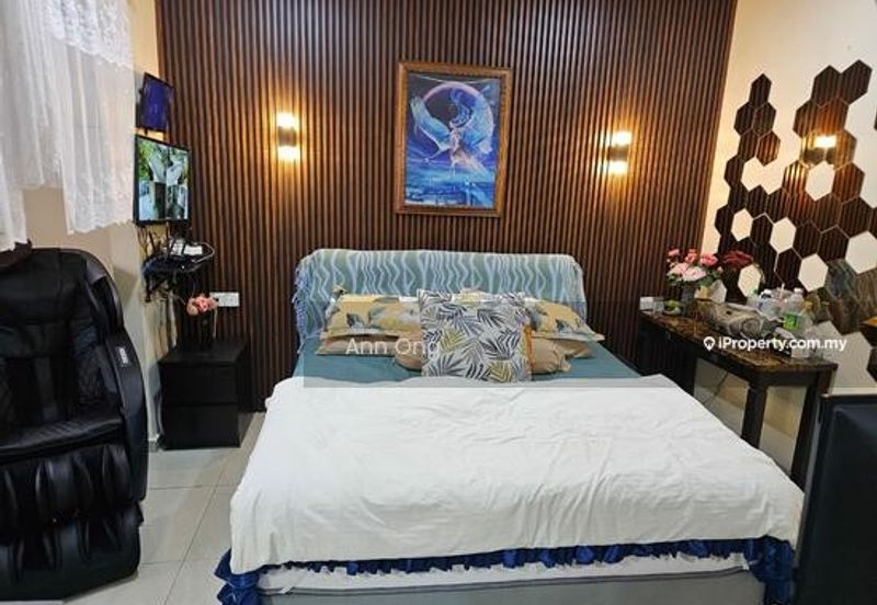 3 Storey Terraced House for Sale