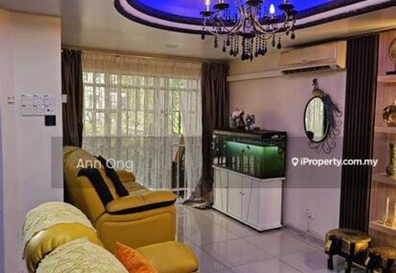 3 Storey Terraced House for Sale