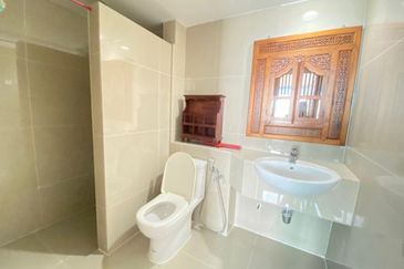 38 Bidara Condominium